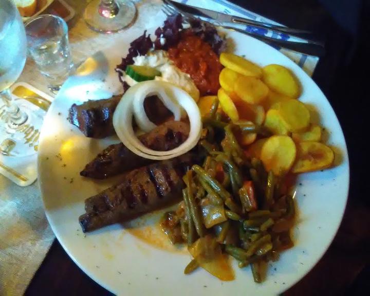 Hellas griech. Restaurant Zur Kastanie